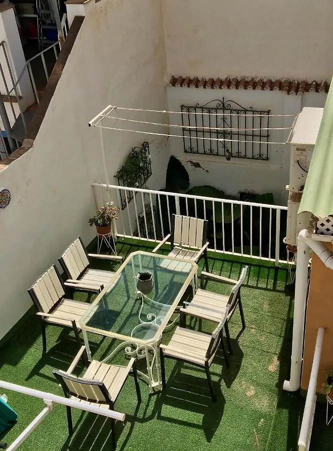 Zimmer Fur Singles In Einem Typischen Andalusischen Stadthaus Mit Sonnenterrasse 말라가 게스트하우스