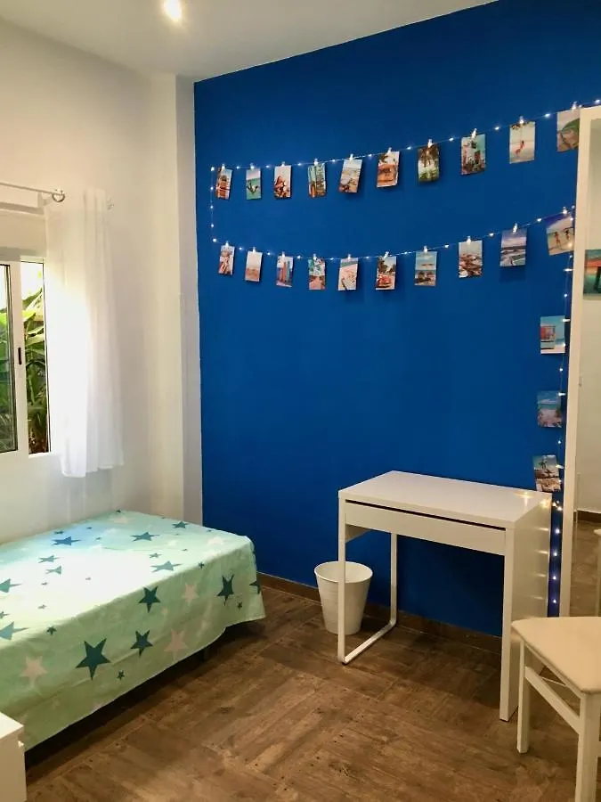 Zimmer Fur Singles In Einem Typischen Andalusischen Stadthaus Mit Sonnenterrasse 말라가 0*,  스페인